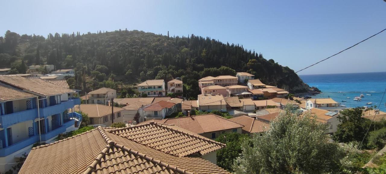 Villa Spiros Áyios Nikítas エクステリア 写真