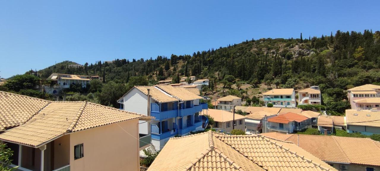 Villa Spiros Áyios Nikítas エクステリア 写真